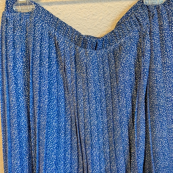 Michael Kors Blue and White Pleated Skirt High Low Sz. S - Picture 3 of 7